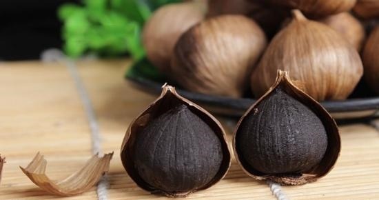 Ăn tỏi đen có công dụng gì? Ai không được sử dụng tỏi đen