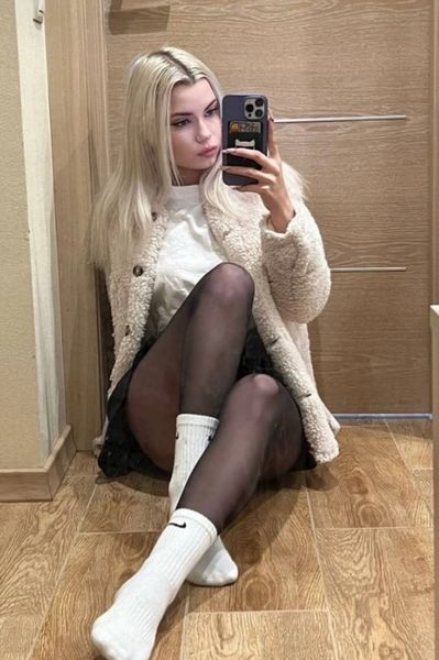 Тихие профессионалки: почему девушки по вызову не ждут оваций